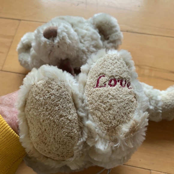 RUSS BERRIE & CO.| Sweet face “LOVE” Teddy Bear - Picture 5 of 8